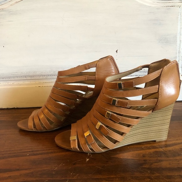 INC International women’s shoes - Picture 3 of 7